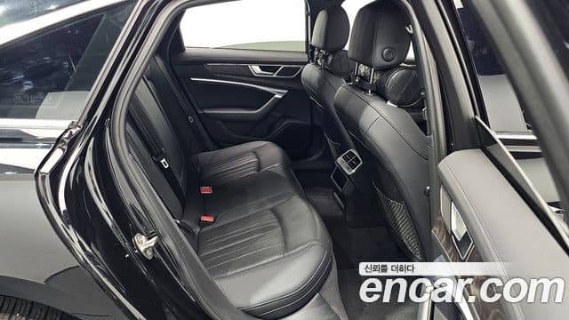 Audi A6 2021 — ფოტო 11/20