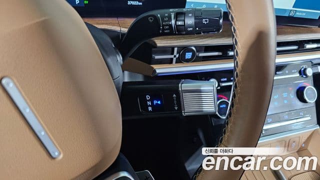 Hyundai Santa Fe 2023 — Photo 14/20