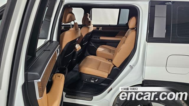 Hyundai Santa Fe 2023 — Photo 9/20