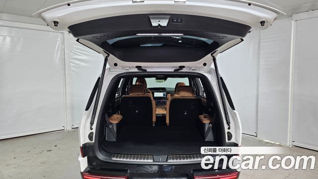 Hyundai Santa Fe 2023 — Photo 2/20