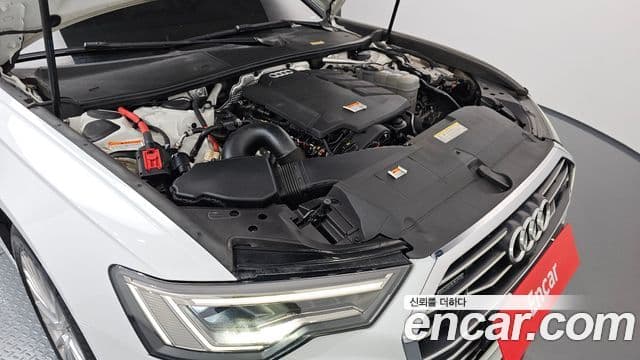 Audi A6 2021 — ფოტო 6/20