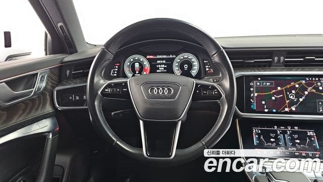 Audi A6 2021 — ფოტო 13/20