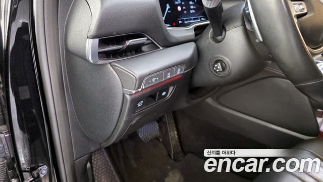 Genesis GV80 2022 — ფოტო 17/20
