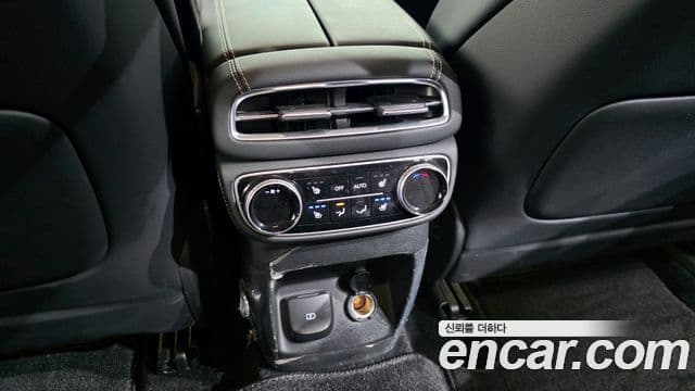 Genesis GV80 2022 — ფოტო 19/20