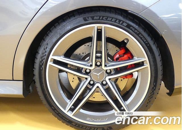 Mercedes-Benz CLA-Class 2021 — ფოტო 8/20