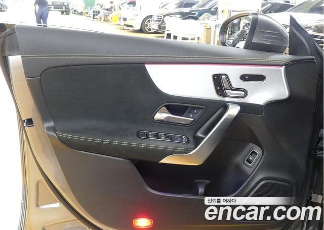 Mercedes-Benz CLA-Class 2021 — ფოტო 15/20
