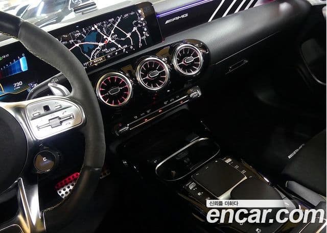 Mercedes-Benz CLA-Class 2021 — ფოტო 18/20