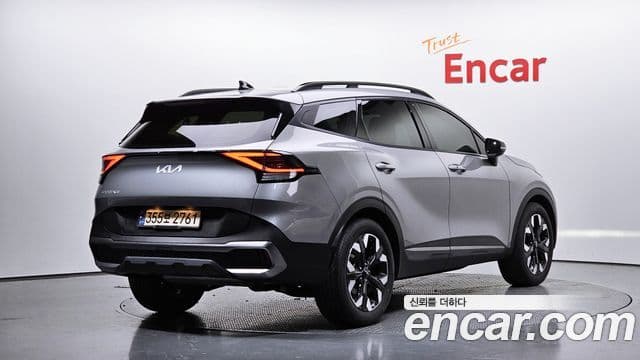 Kia Sportage 2021 — ფოტო 2/20