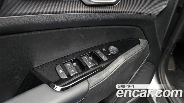 Kia Sportage 2021 — ფოტო 18/20