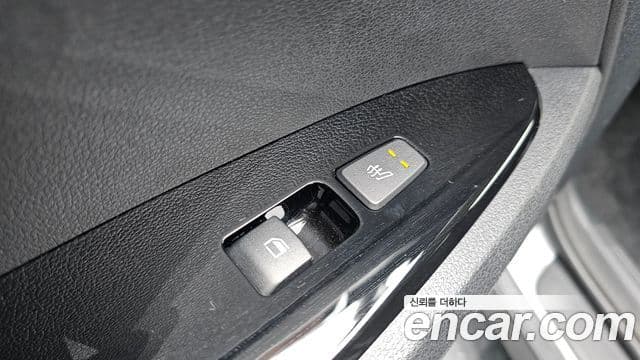 Kia Sportage 2021 — ფოტო 19/20