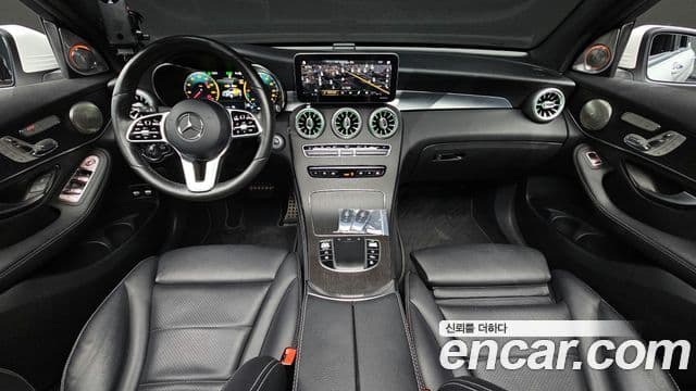 Mercedes-Benz GLC-Class 2021 — Photo 3/20