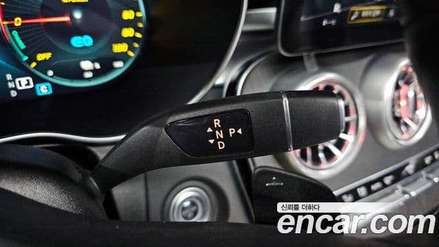 Mercedes-Benz GLC-Class 2021 — Photo 14/20