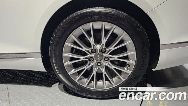 Genesis G80 2020 — Photo 13/20