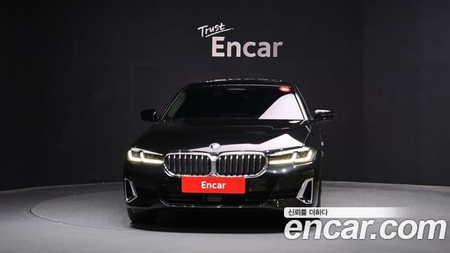 BMW 5 Series 2022 — Şəkil 3/20