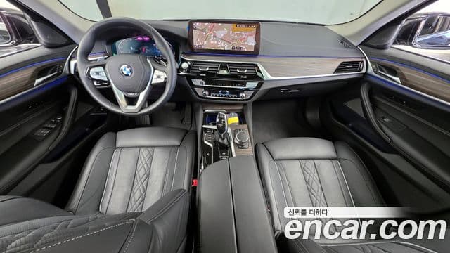 BMW 5 Series 2022 — Şəkil 7/20