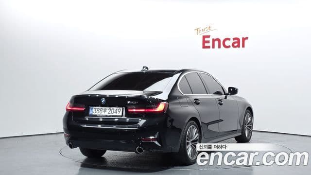 BMW 3 Series 2022 — ფოტო 5/20