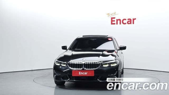BMW 3 Series 2022 — ფოტო 19/20
