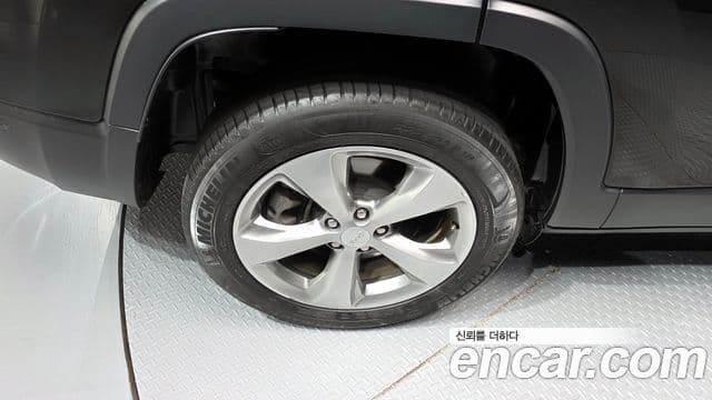 Jeep Cherokee 2022 — Şəkil 19/20