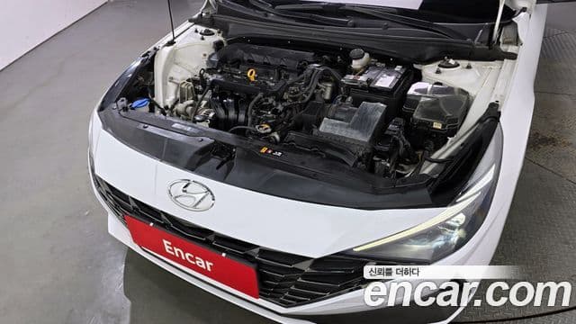 Hyundai The New Avante Hybrid 2021 — ფოტო 2/20