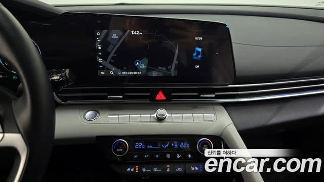 Hyundai The New Avante Hybrid 2021 — ფოტო 17/20