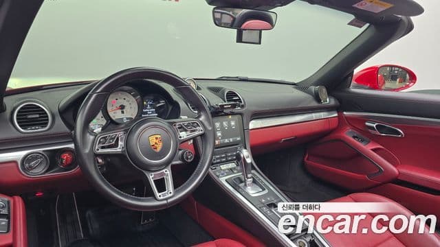Porsche 718 Boxster 2018 — Фото 7/20