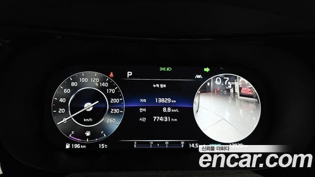 Kia K5 2023 — Şəkil 8/20