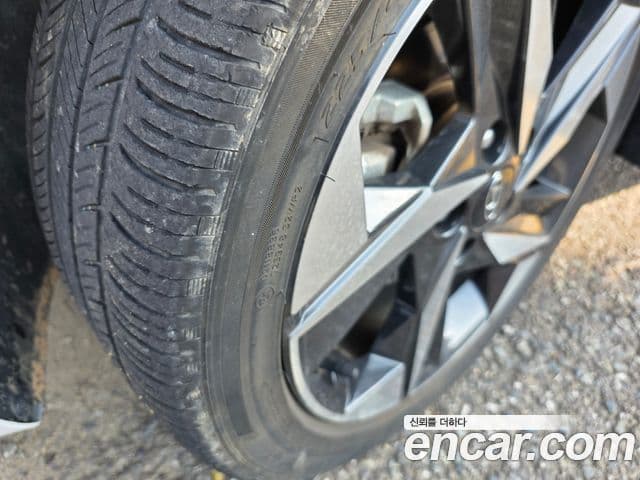 Hyundai Avante 2021 — ფოტო 19/20