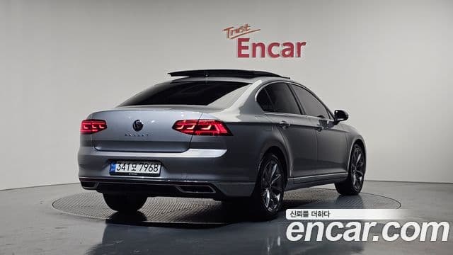 Volkswagen Passat GT 2021 — ფოტო 1/20