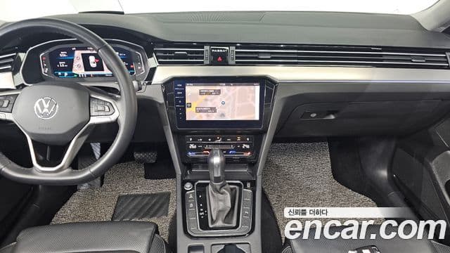 Volkswagen Passat GT 2021 — ფოტო 13/20