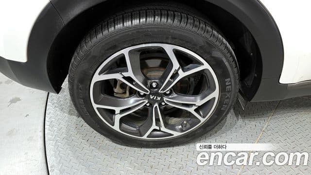 Kia Sportage The Bold 2018 — Şəkil 12/20