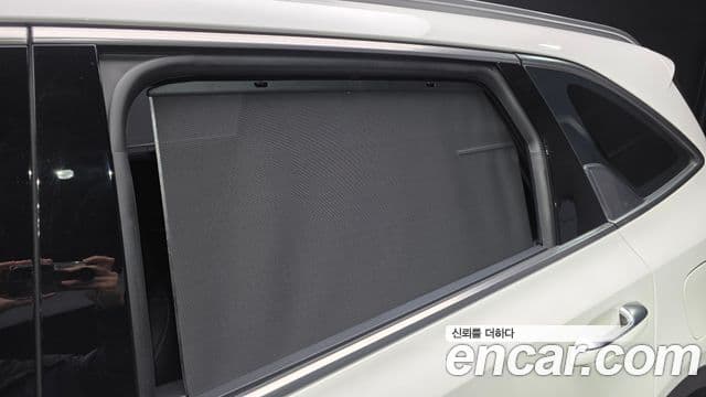 Kia Sorento 2023 — Şəkil 17/20