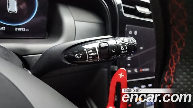 Hyundai Tucson Hybrid 2022 — ფოტო 16/20