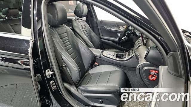 Mercedes-Benz E-Class 2021 — Фото 12/20
