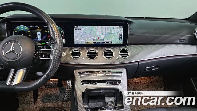 Mercedes-Benz E-Class 2021 — Фото 19/20