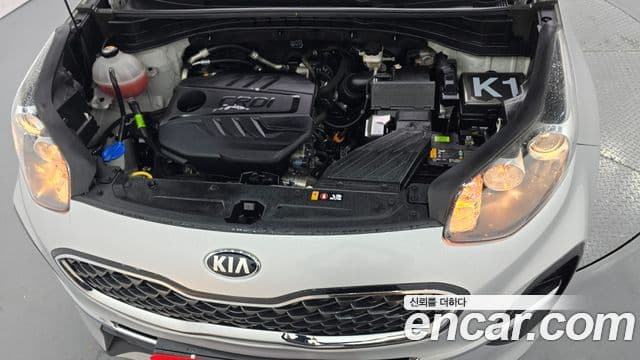 Kia Sportage The Bold 2020 — ფოტო 11/20