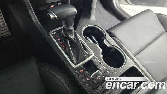 Kia Sportage The Bold 2020 — ფოტო 9/20