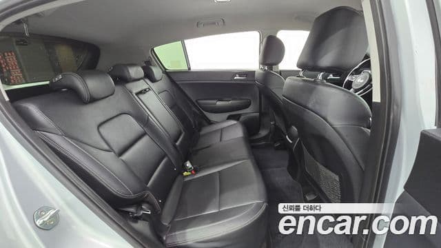 Kia Sportage The Bold 2020 — ფოტო 7/20