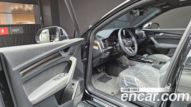 Audi SQ5 2022 — ფოტო 13/20