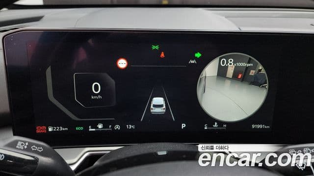 Kia Sorento 2023 — Şəkil 8/20