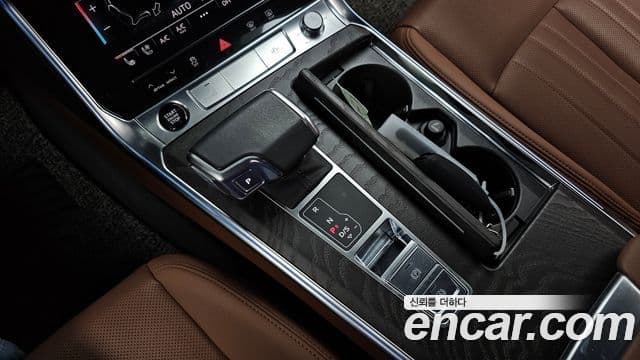 Audi A6 2021 — Şəkil 8/20