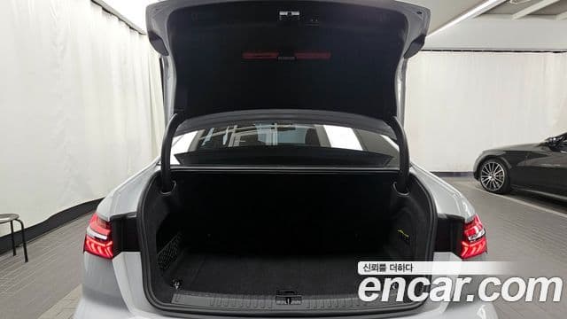 Audi A6 2021 — Şəkil 19/20