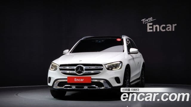 Mercedes-Benz GLC-Class 2021 — Photo 12/20