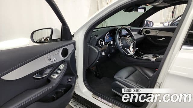Mercedes-Benz GLC-Class 2021 — Photo 7/20
