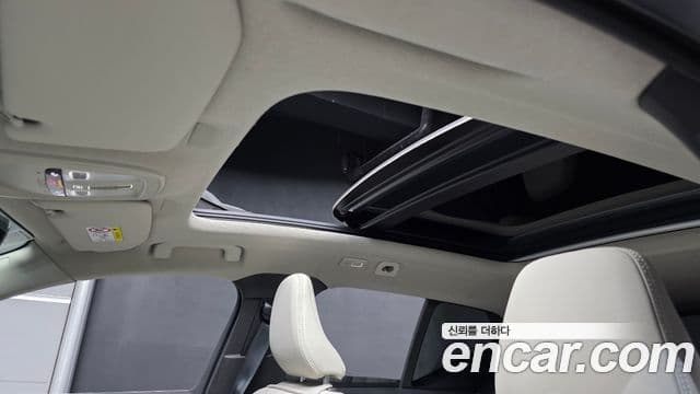 Volvo XC40 2024 — ფოტო 19/20