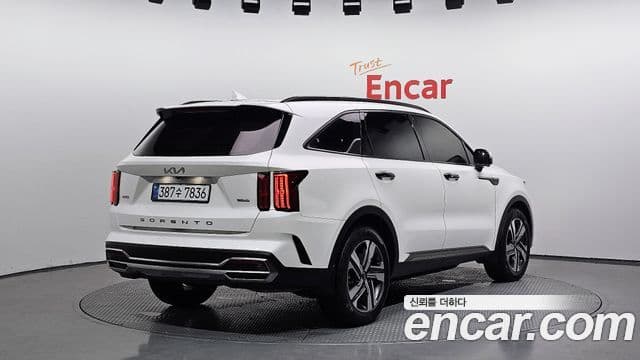 Kia Sorento 2021 — ფოტო 2/20