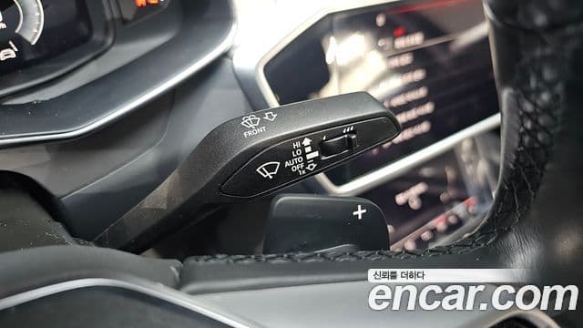 Audi A6 2021 — Фото 18/20