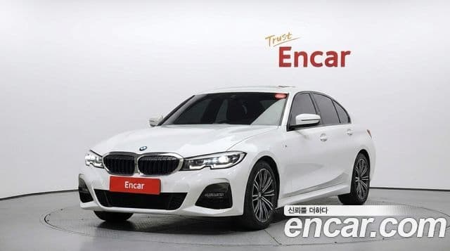 BMW 3 Series 2021 — ფოტო 18/20