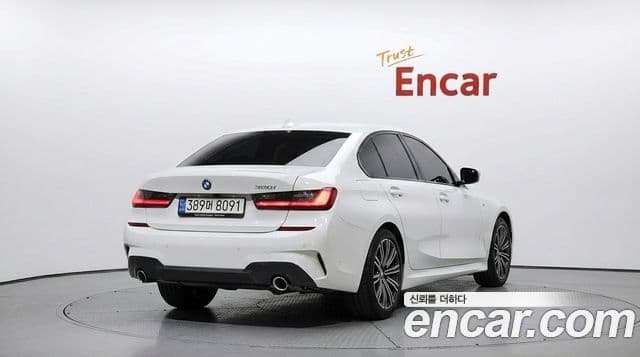 BMW 3 Series 2021 — ფოტო 5/20