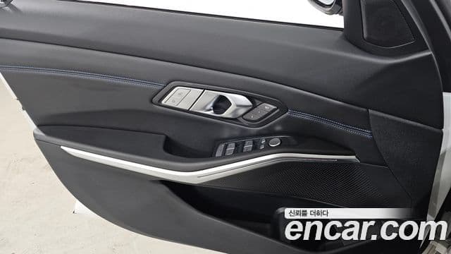 BMW 3 Series 2021 — ფოტო 11/20