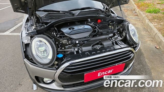 Mini Cooper Clubman 2018 — Фото 6/20